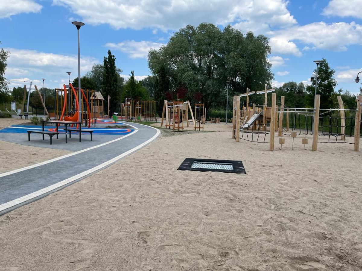 Sun River Apartament Илава Экстерьер фото