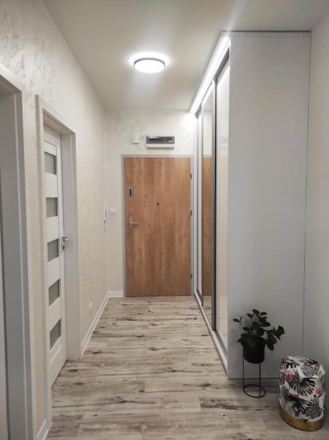 Sun River Apartament Илава Экстерьер фото