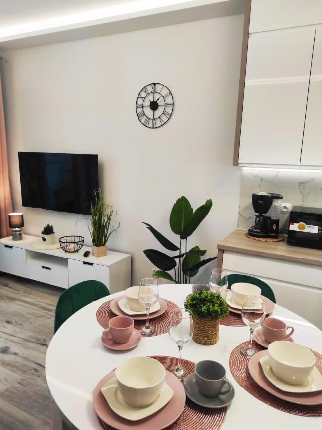 Sun River Apartament Илава Экстерьер фото