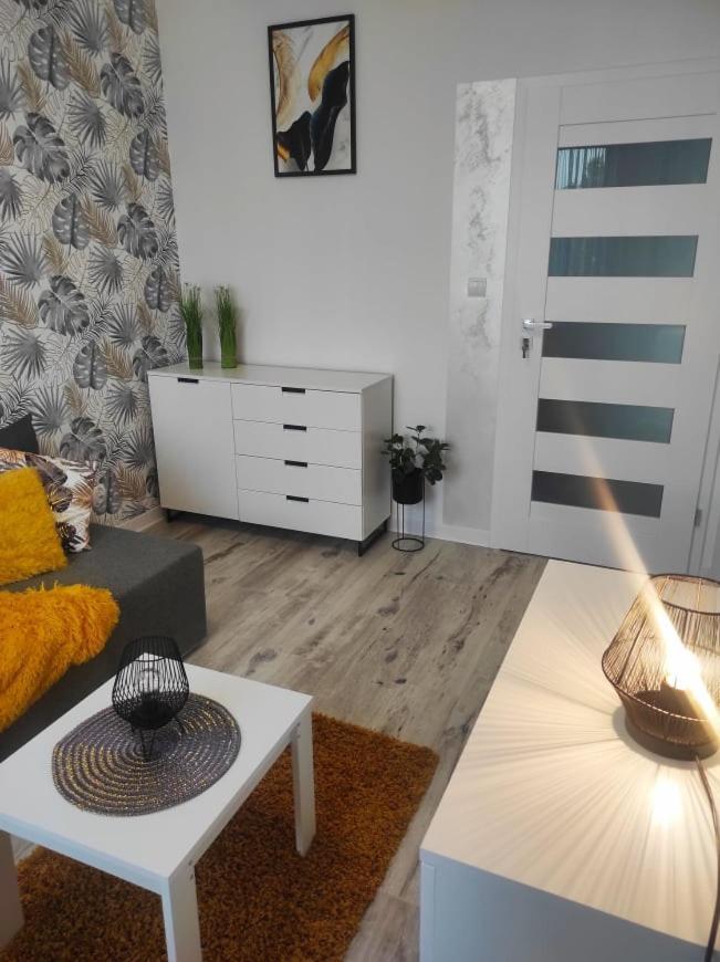 Sun River Apartament Илава Экстерьер фото